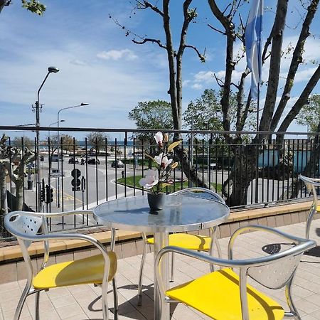 Hotel Ideale Young People Under 40 Rimini Ngoại thất bức ảnh