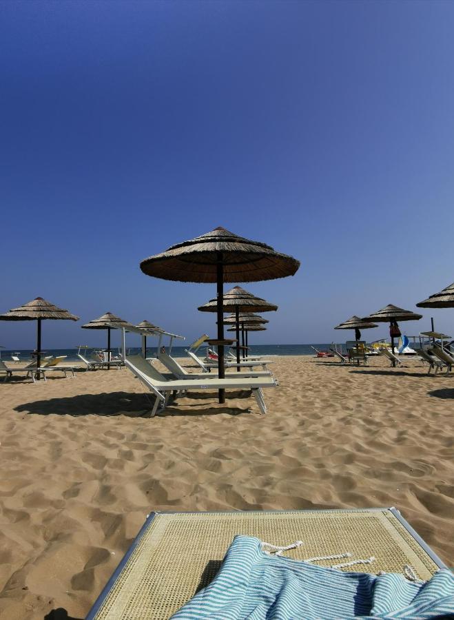 Hotel Ideale Young People Under 40 Rimini Ngoại thất bức ảnh
