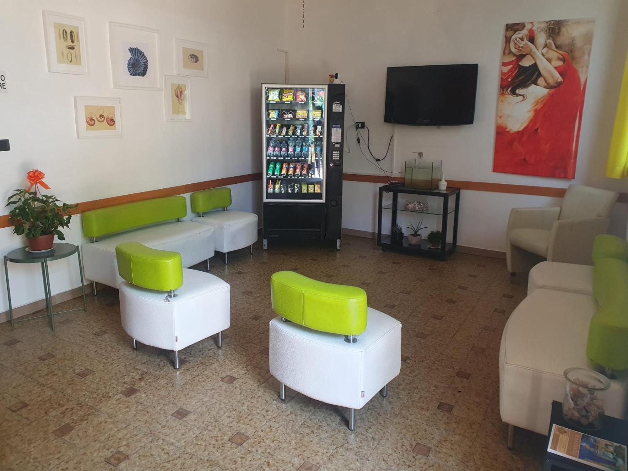 Hotel Ideale Young People Under 40 Rimini Ngoại thất bức ảnh