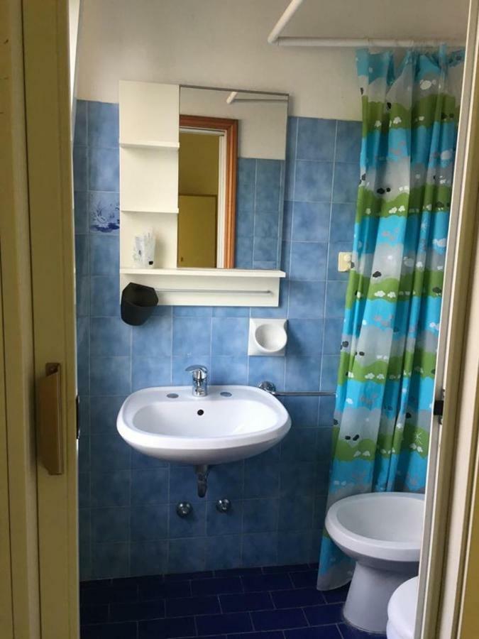 Hotel Ideale Young People Under 40 Rimini Ngoại thất bức ảnh